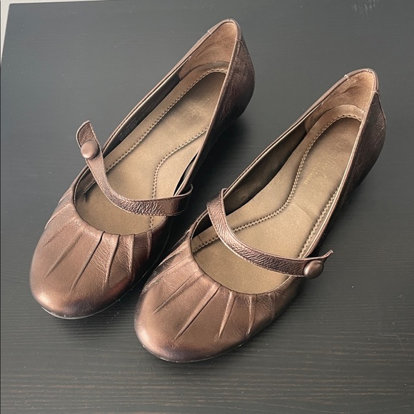 Brown Mary Jane Flats - Picture 1 of 5